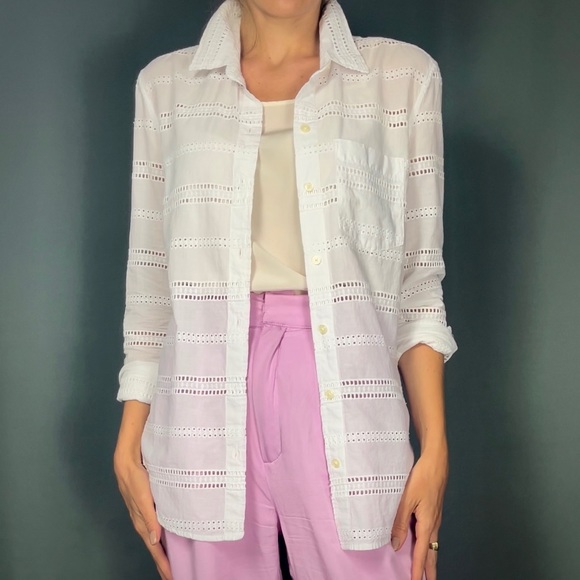 GAP Women’s Embroidered Shirt , White , XS , boyfriend Fit - Picture 2 of 6